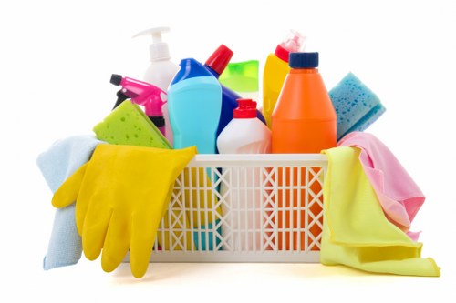 Kitchen and bathroom cleaning tasks included in Chelsea house cleaning